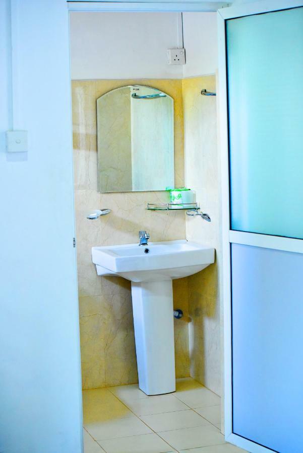 Rest For Guests - Homestay Deiyannewela Εξωτερικό φωτογραφία